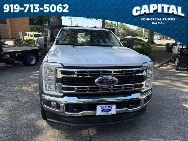 New 2025 Ford F550 2WD Regular Cab Super Duty image 3