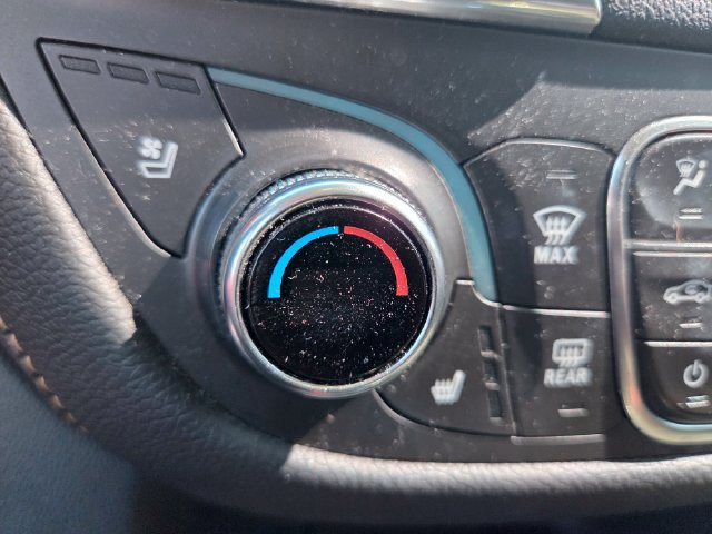 Used 2019 Chevrolet Equinox Premier FWD image 18