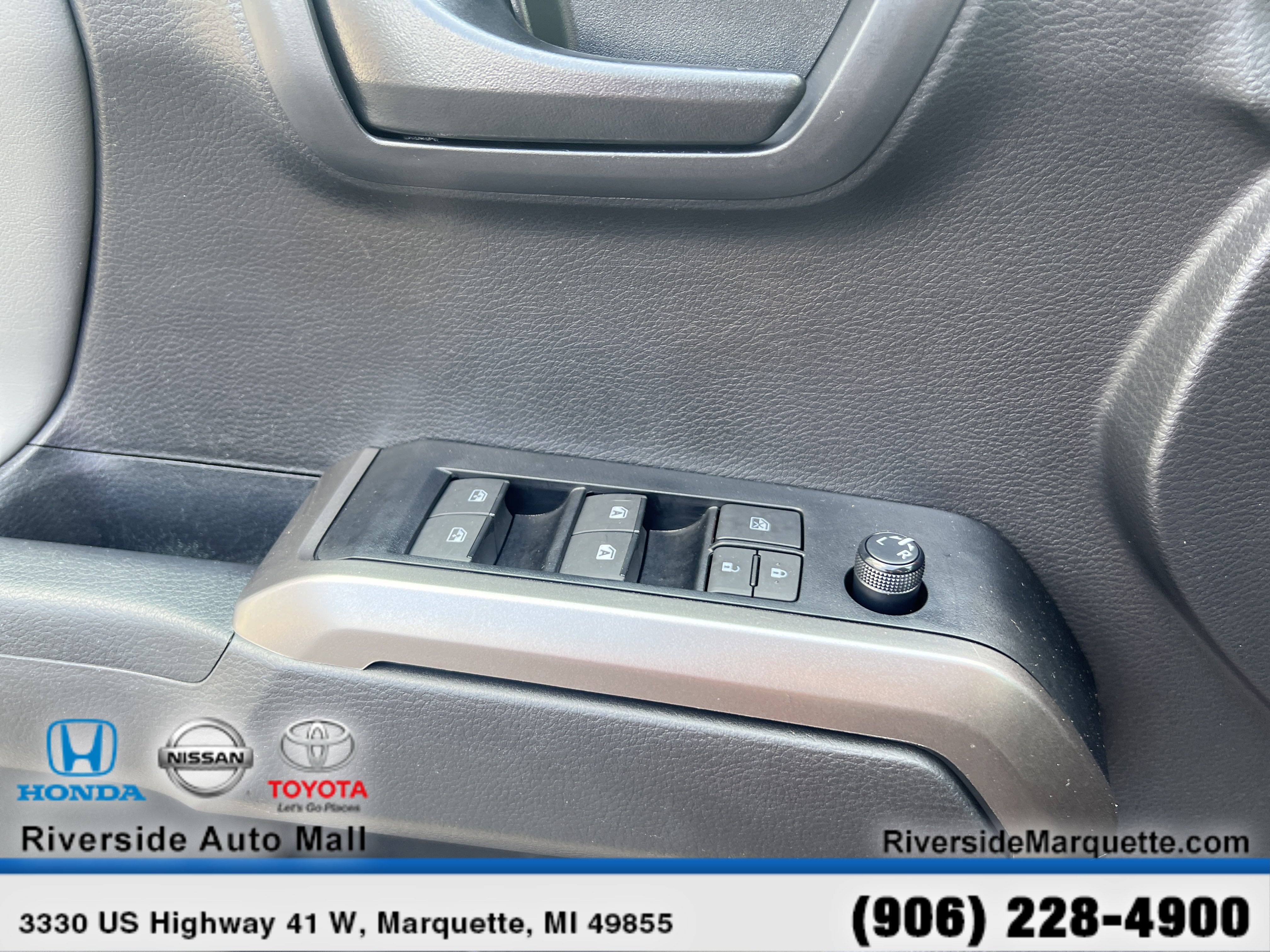 Used 2023 Toyota Tacoma SR5 w/ Technology Package image 24