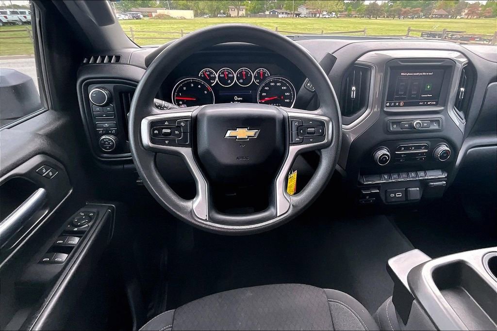 Used 2023 Chevrolet Silverado 2500 Custom w/ Custom Value Package AWD/4WD image 5