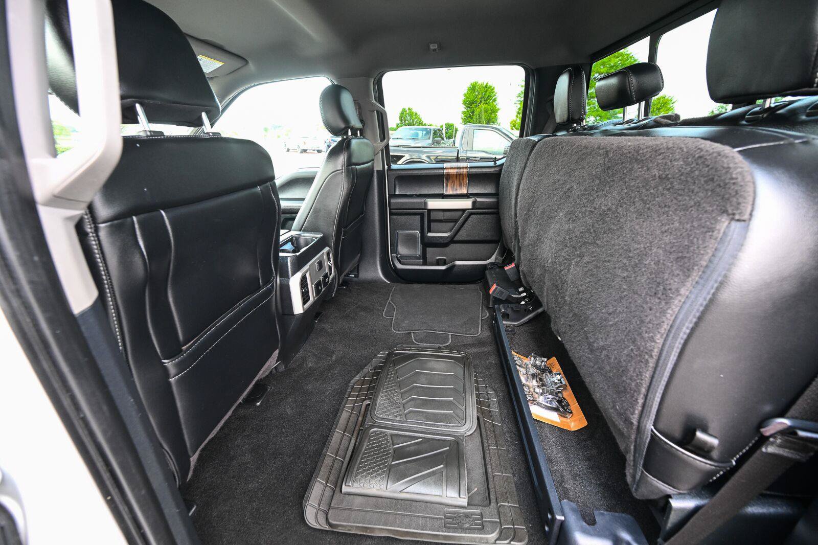 Used 2019 Ford F150 Lariat w/ Trailer Tow Package AWD/4WD image 21