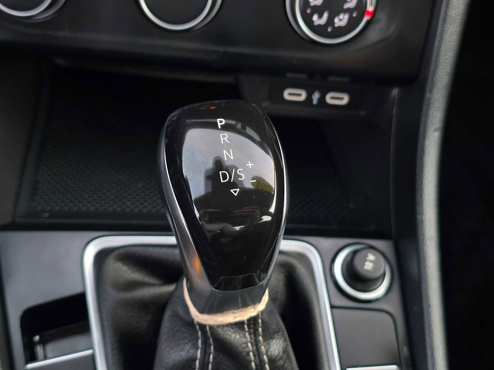 Used 2024 Volkswagen Jetta S image 33