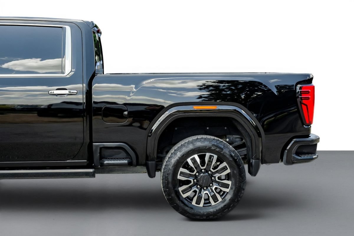 Used 2024 GMC Sierra 2500 Denali Ultimate w/ Max Trailering Package AWD/4WD image 11