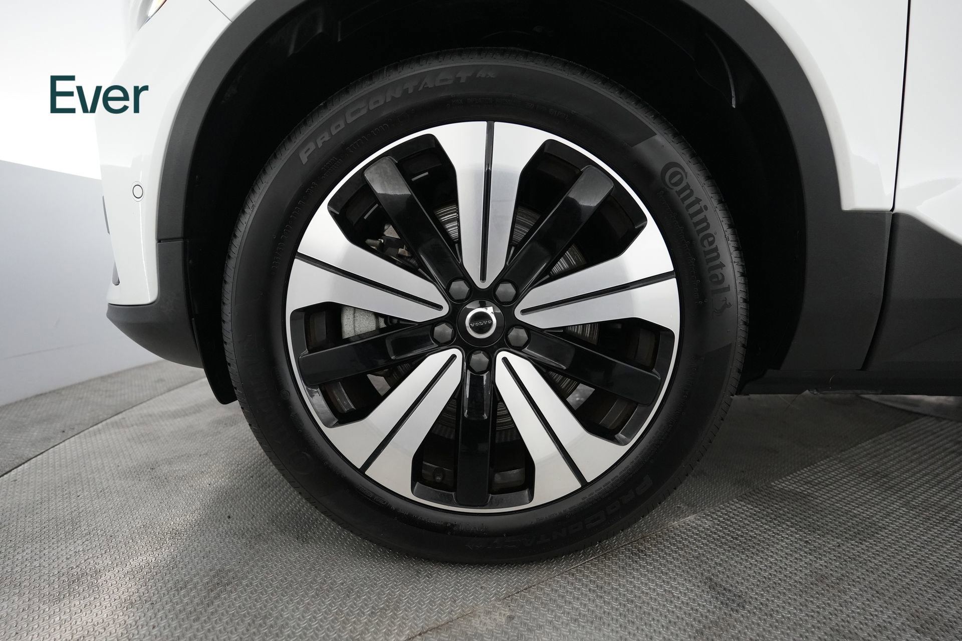 Used 2023 Volvo C40 P8 Recharge Plus image 19