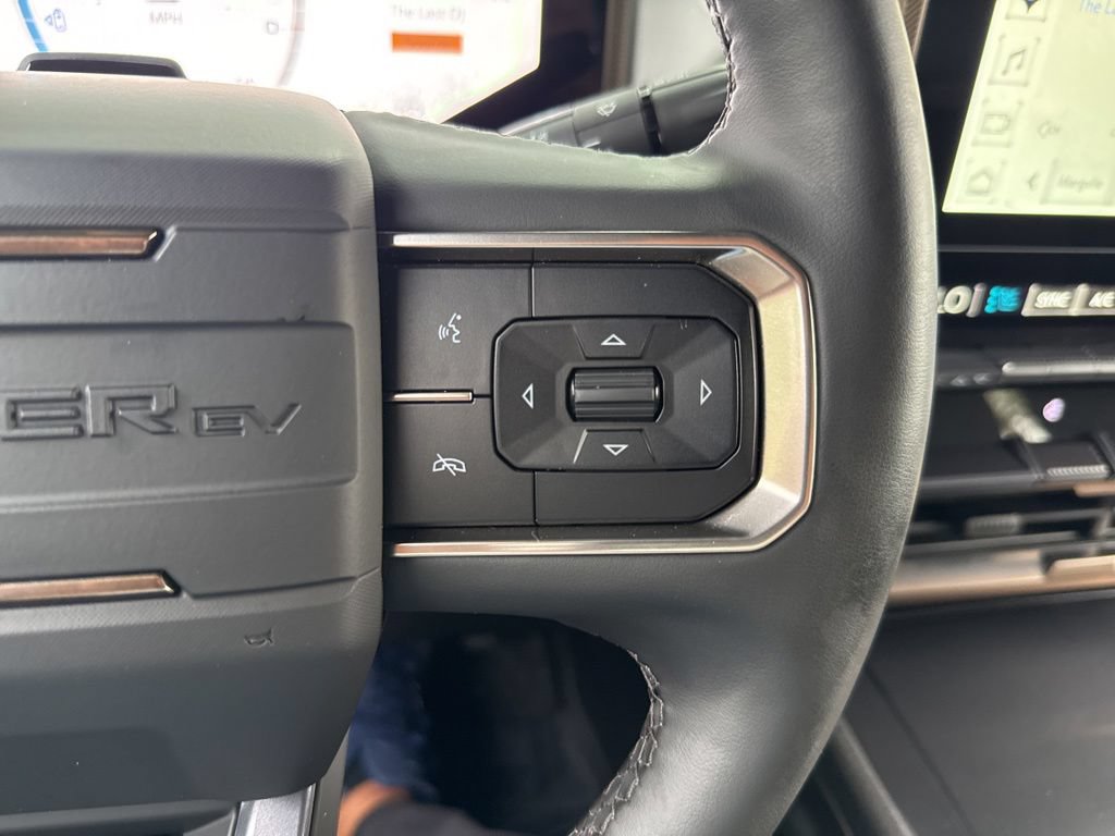 Used 2025 GMC Hummer EV 3X AWD/4WD image 43