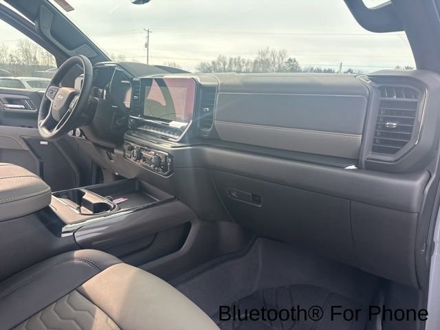 Used 2025 Chevrolet Silverado 2500 ZR2 w/ Technology Package image 34