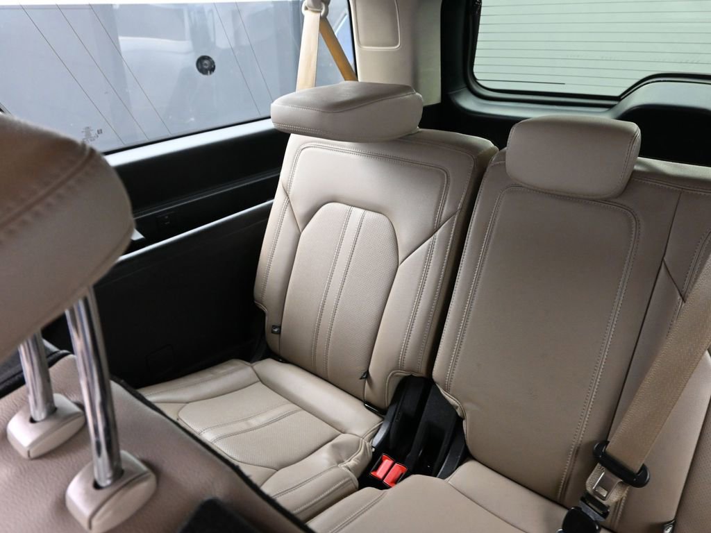 Used 2024 Ford Expedition Max Limited image 17