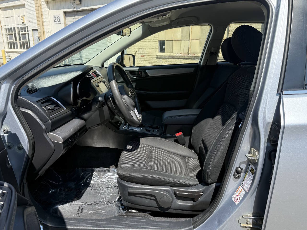 Used 2017 Subaru Outback 2.5i AWD/4WD image 29