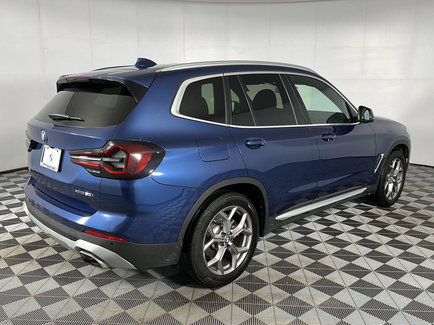 Used 2024 BMW X3 xDrive30i w/ Premium Package AWD/4WD image 28