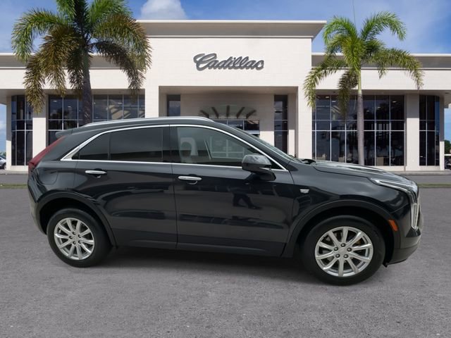 Certified 2023 Cadillac XT4 Luxury w/ Driver Awareness Package FWD image 16