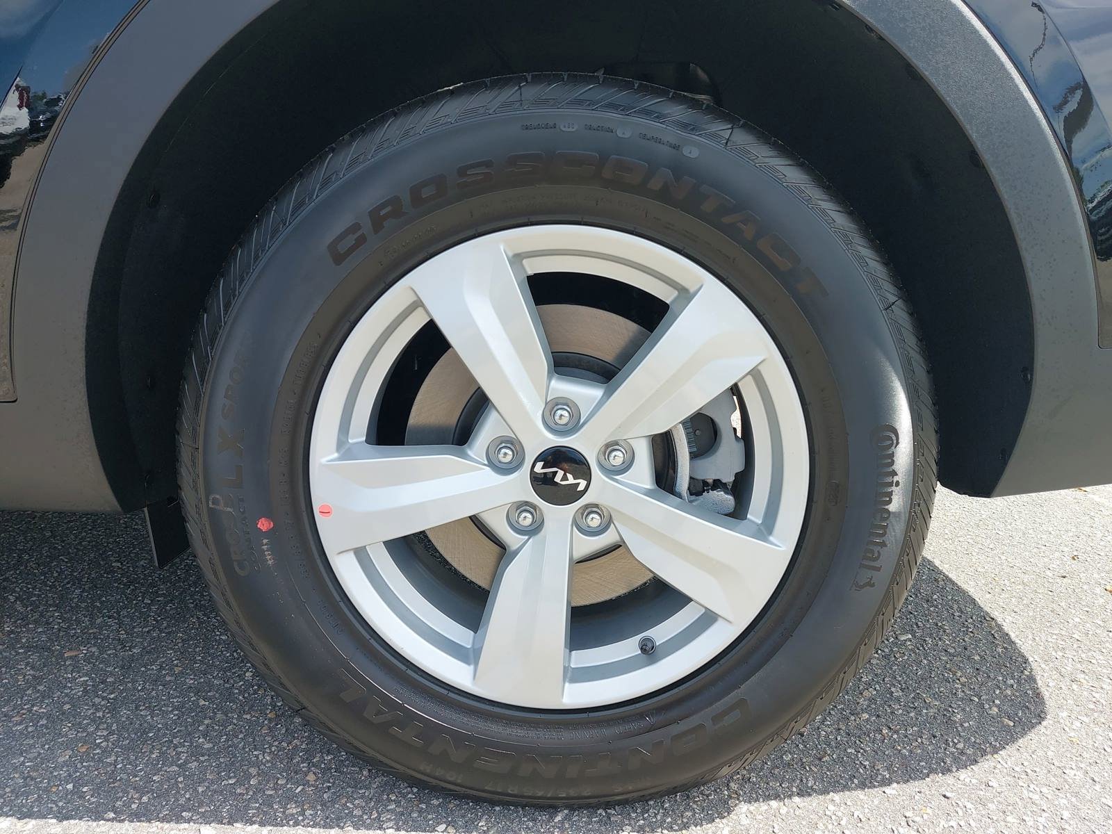 New 2026 Kia Sorento LX FWD image 33