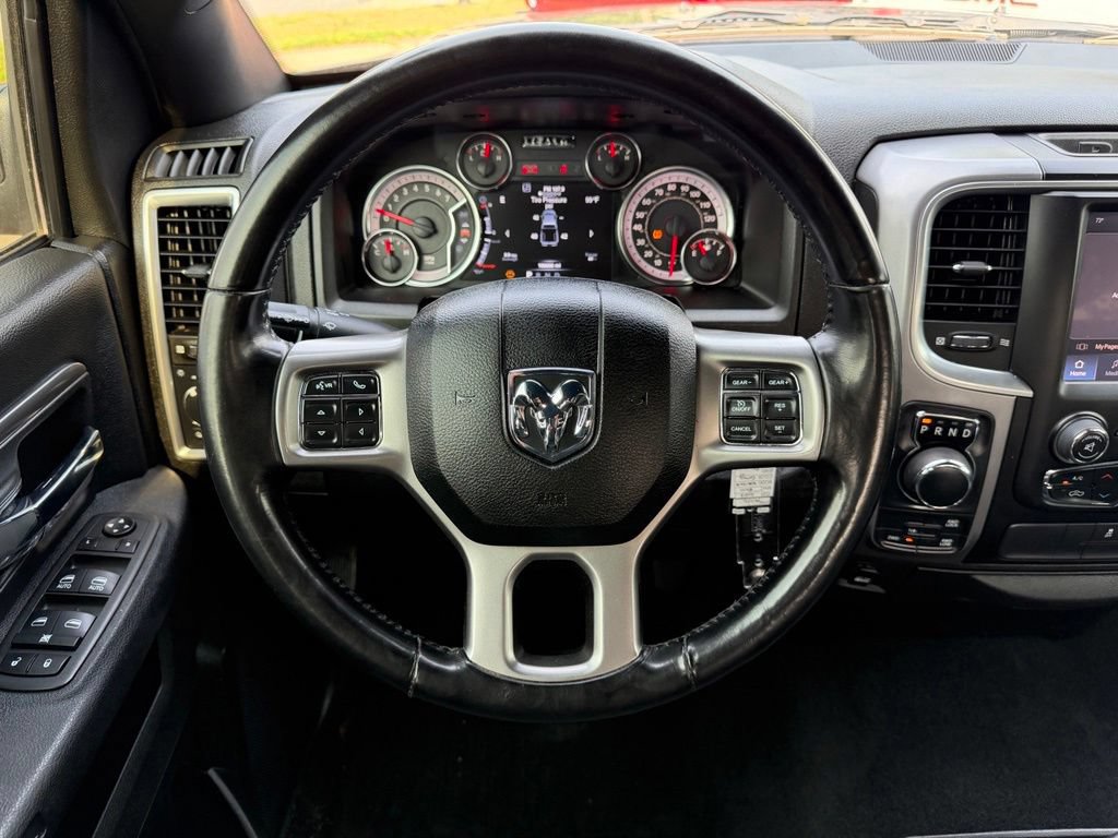 Used 2022 RAM 1500 Warlock AWD/4WD image 15