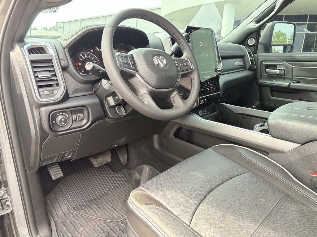 Used 2026 RAM 2500 Laramie AWD/4WD image 25