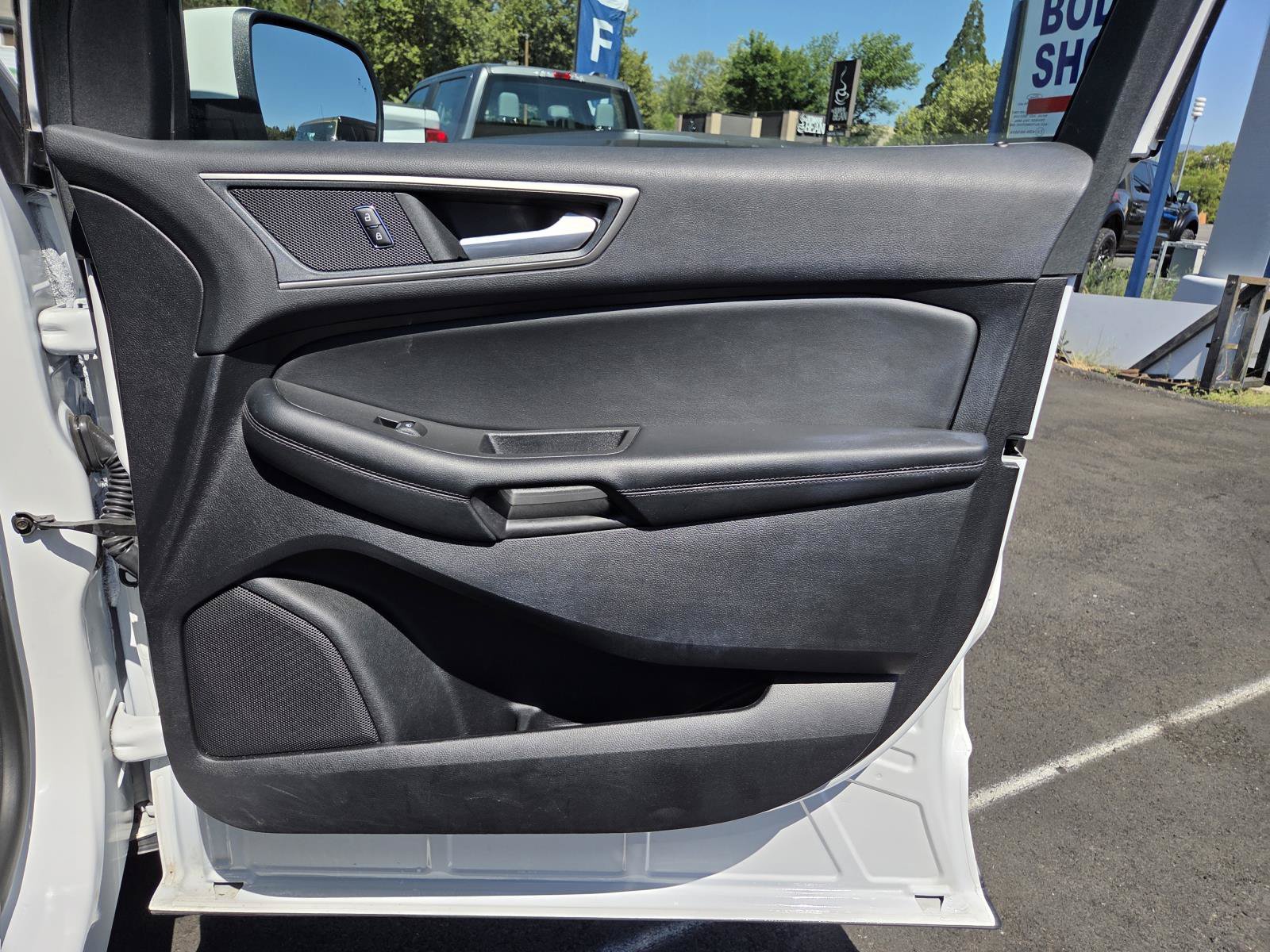 Used 2024 Ford Edge SEL AWD/4WD image 22