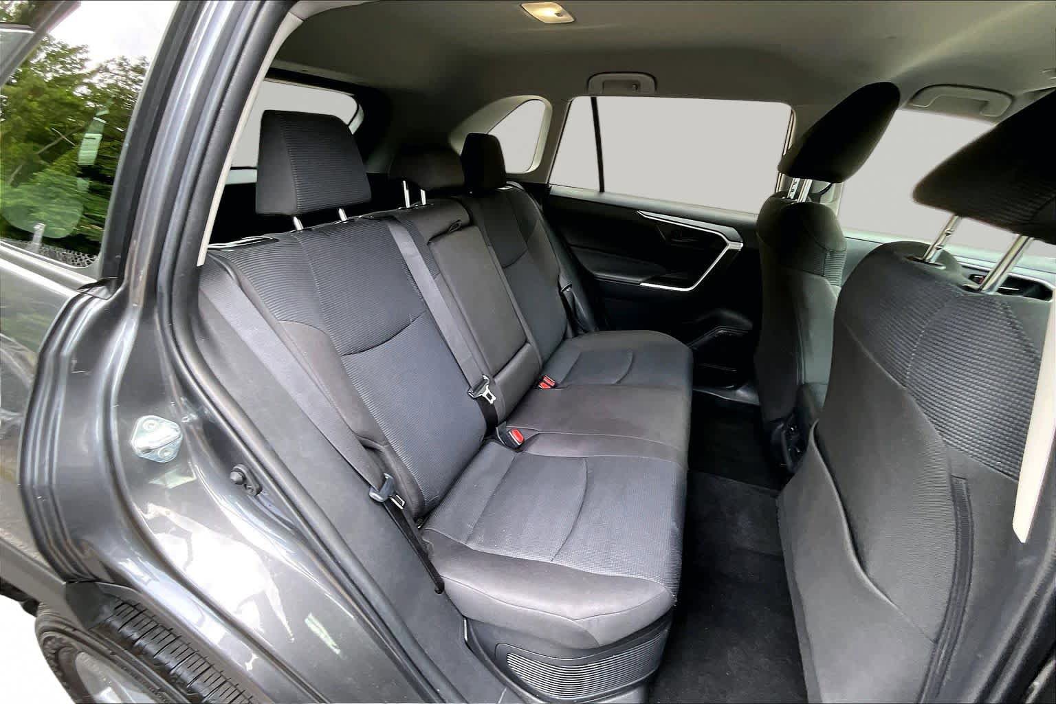 Certified 2025 Toyota RAV4 LE AWD/4WD image 19