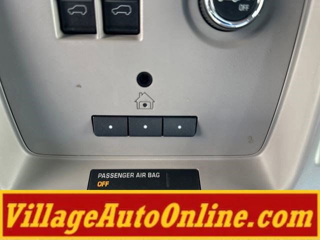 Used 2016 GMC Yukon Denali w/ Open Road Package AWD/4WD image 26