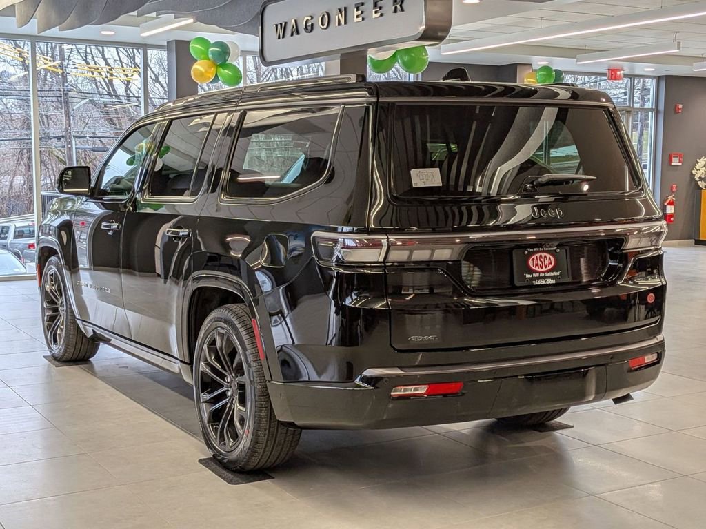 New 2026 Jeep Grand Wagoneer Summit w/ Premium Group III image 3