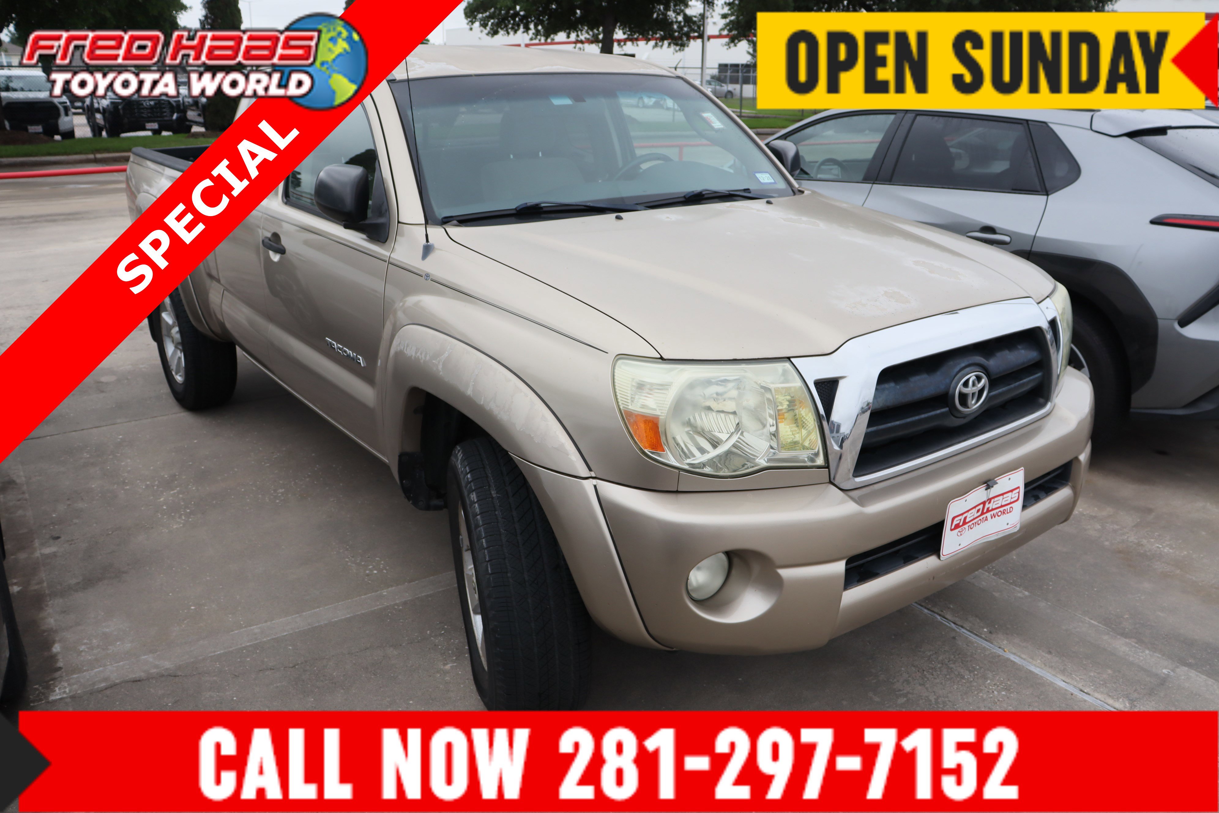 Used 2005 Toyota Tacoma PreRunner RWD image 1