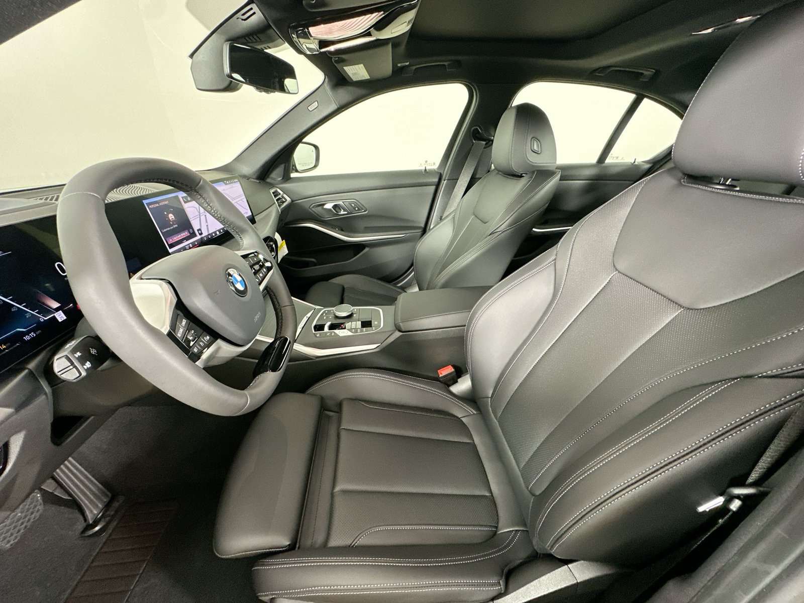 New 2026 BMW 330i xDrive Sedan w/ Premium Package AWD/4WD image 34