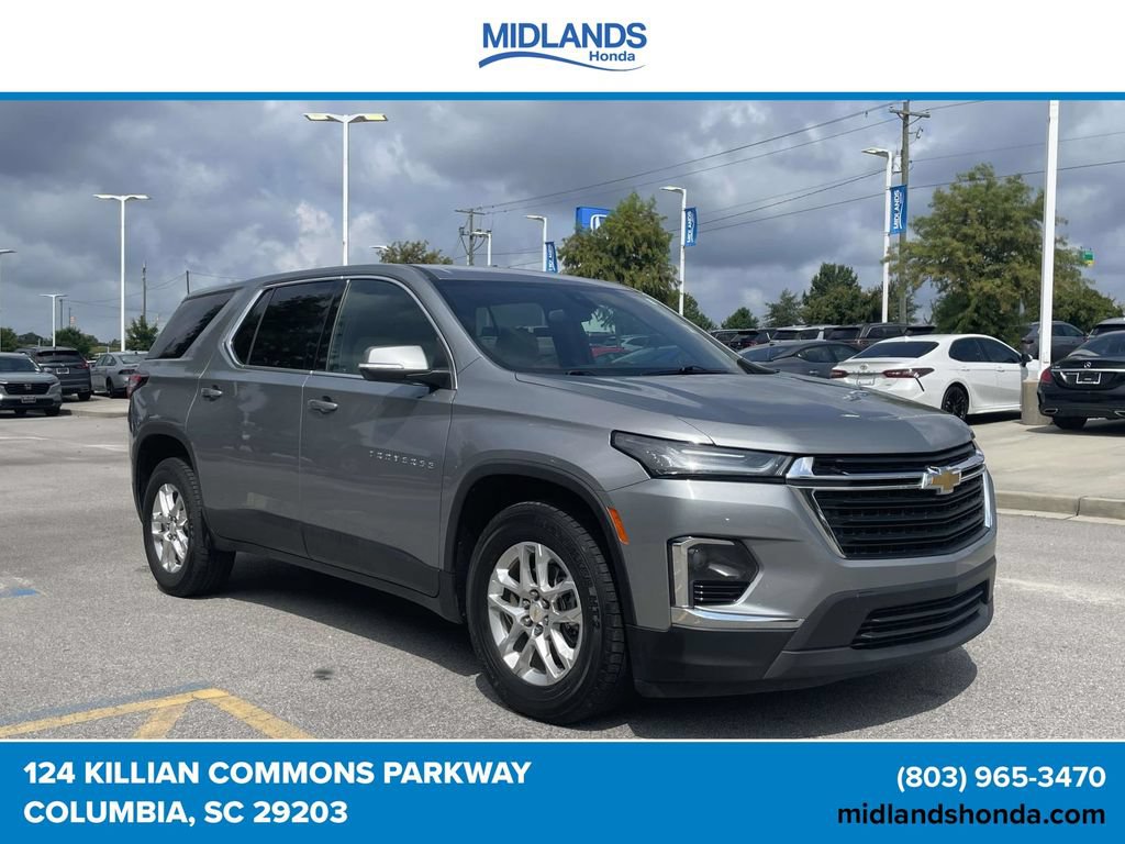 Used 2023 Chevrolet Traverse LS w/ Safety Package FWD image 1