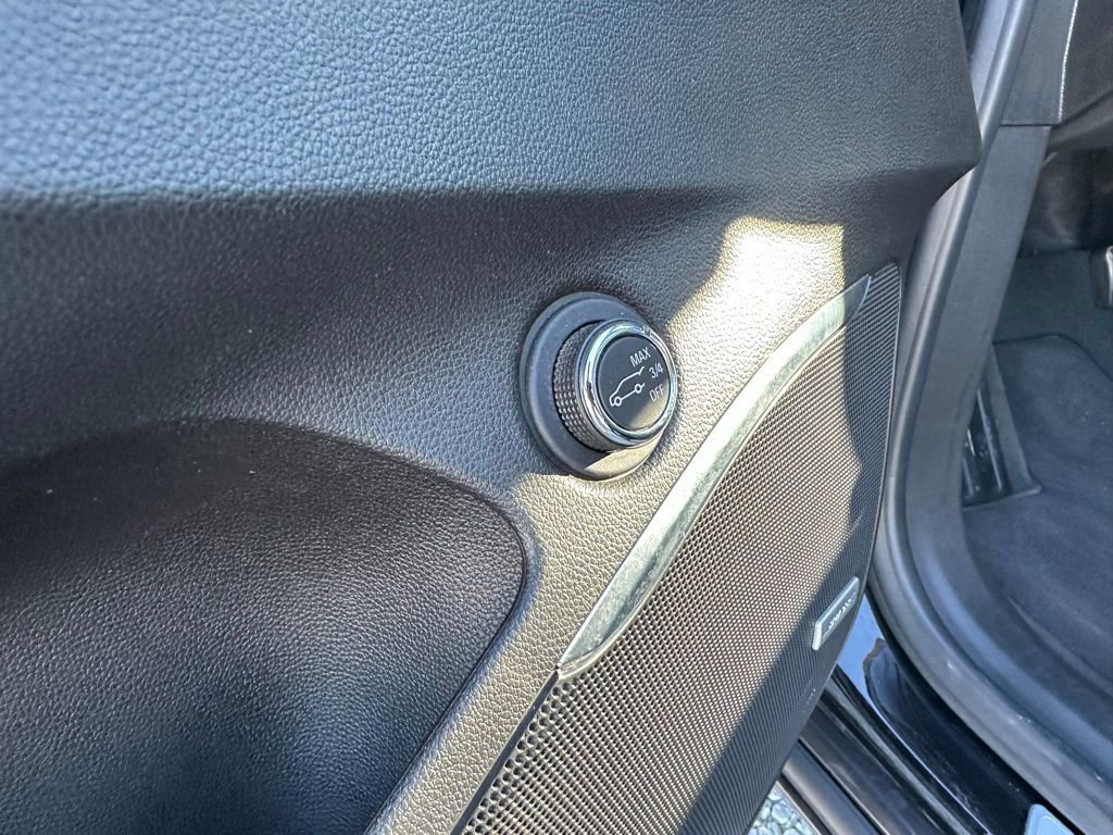 Used 2021 Buick Enclave Premium w/ Sun and Sites Package image 12