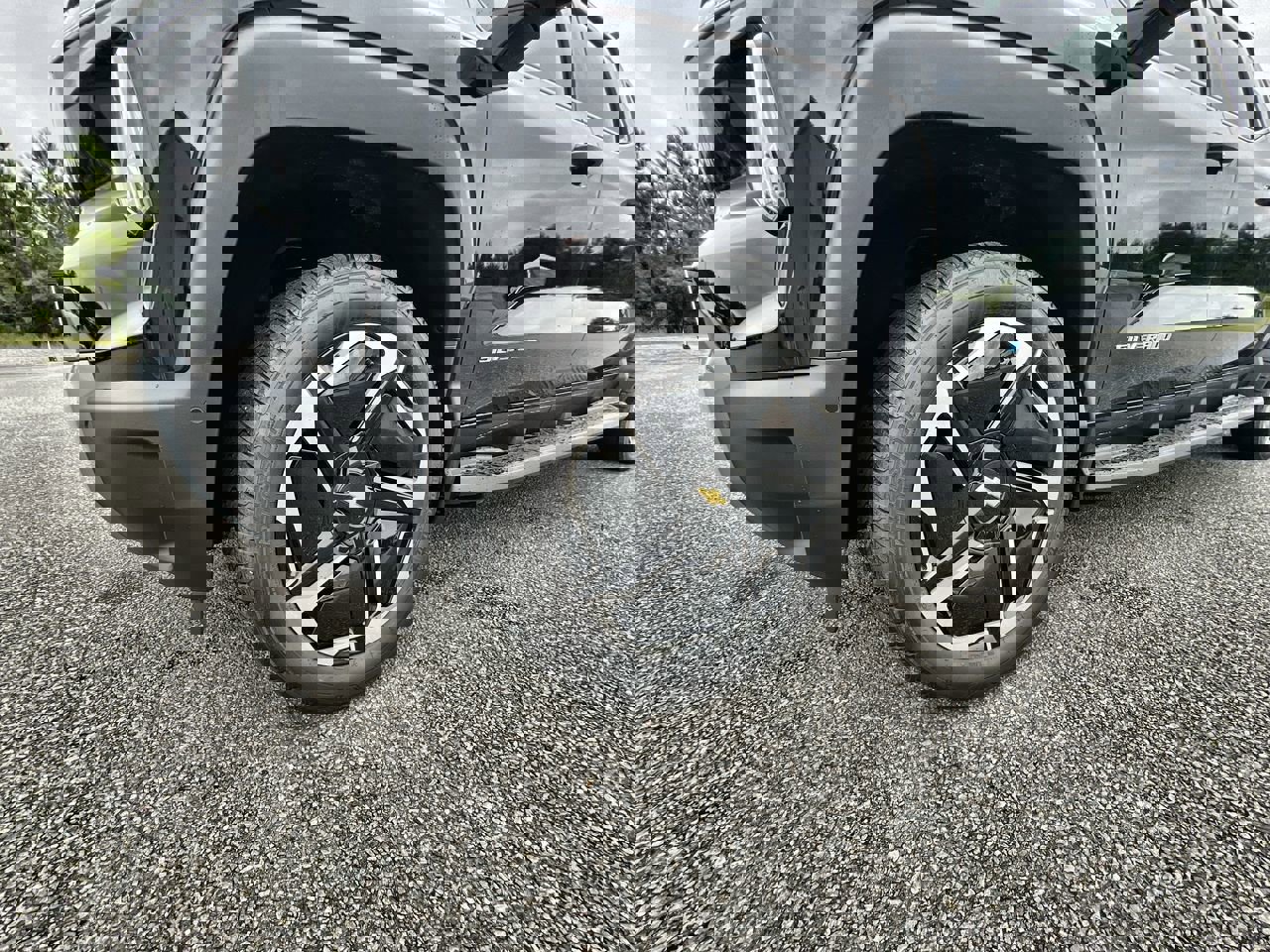 New 2026 Chevrolet Silverado EV LT image 67