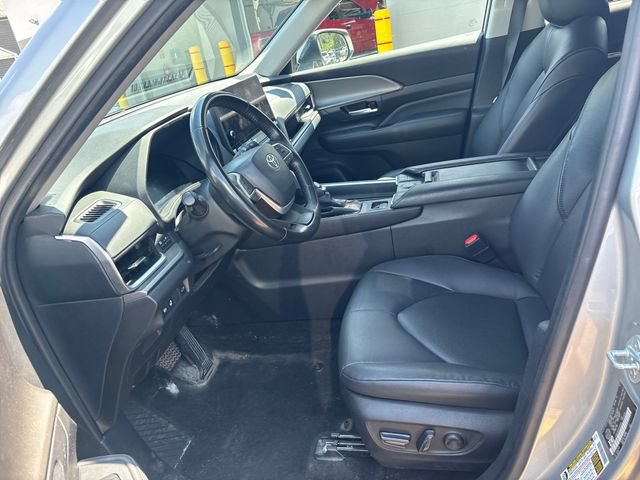 Used 2024 Toyota Grand Highlander AWD Hybrid image 7