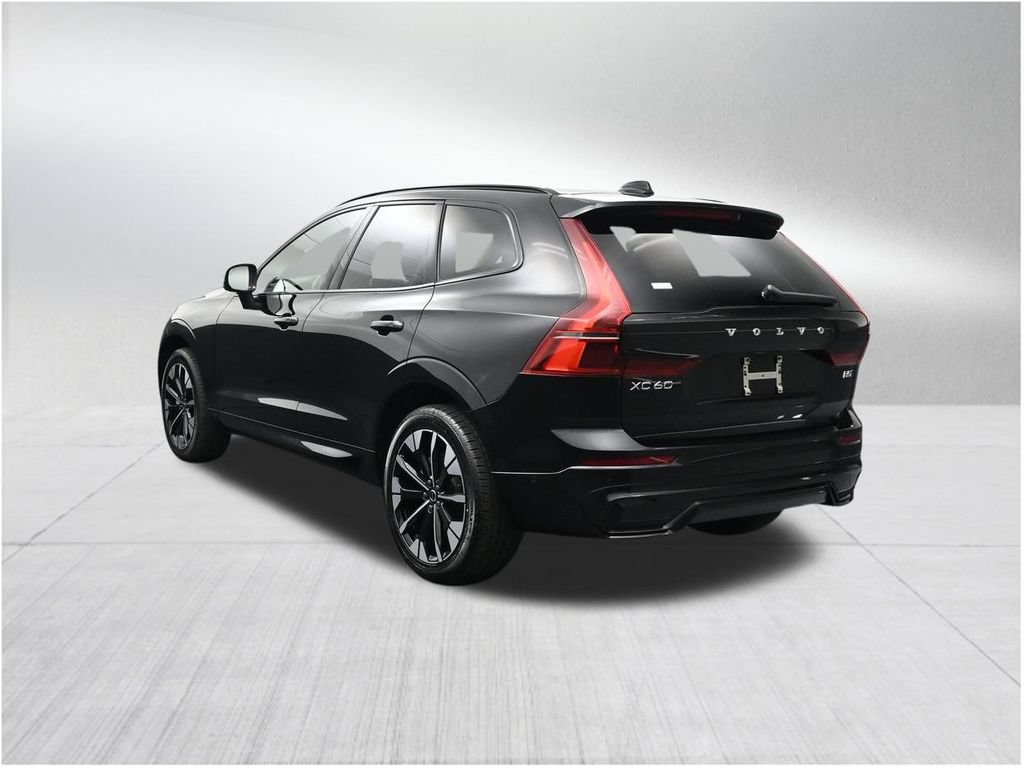New 2026 Volvo XC60 B5 Plus AWD/4WD image 3