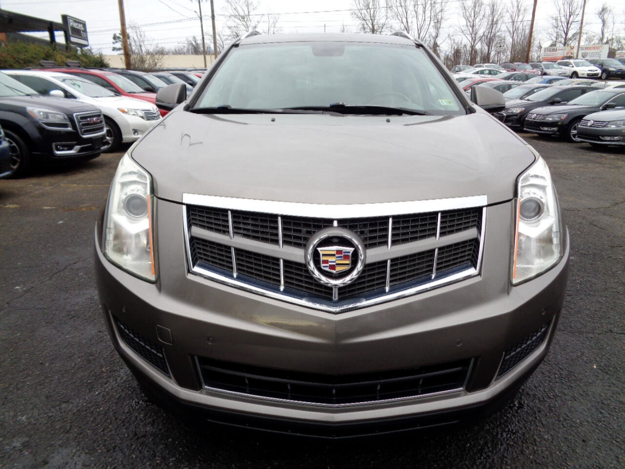Used 2011 Cadillac SRX Luxury image 2