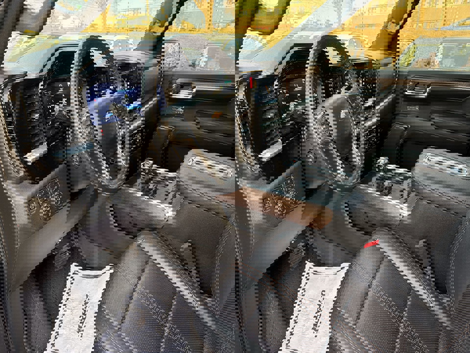 Certified 2022 Chevrolet Silverado 1500 High Country w/ High Country Premium Package image 17