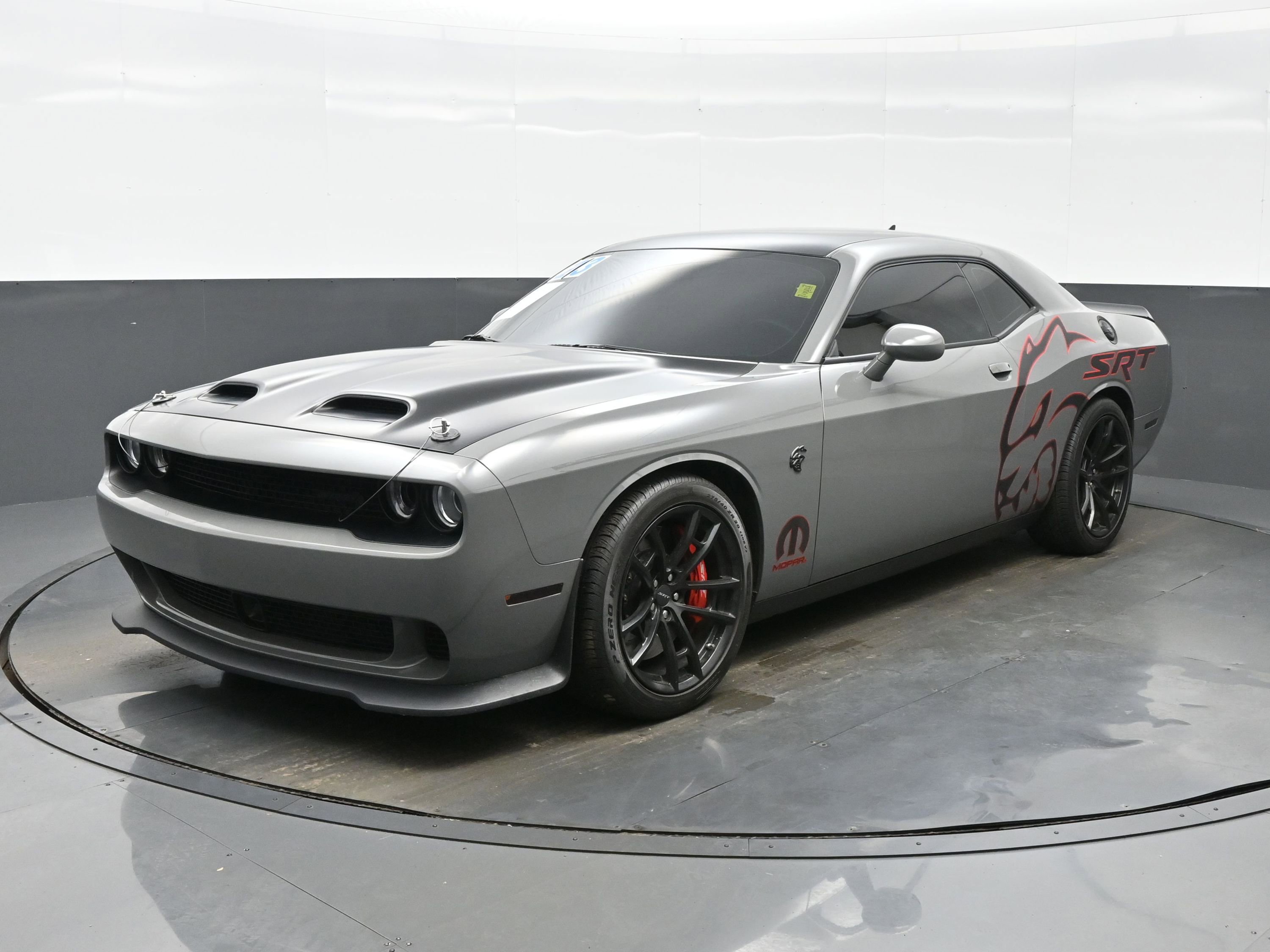 Used 2023 Dodge Challenger SRT Hellcat w/ Driver Convenience Group RWD image 2