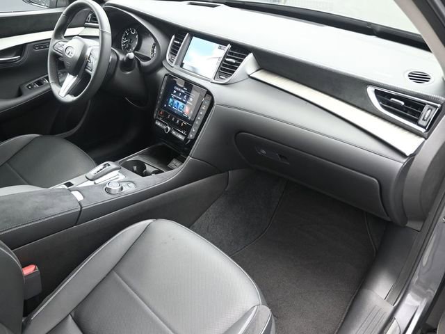 Used 2023 INFINITI QX50 Sensory image 40
