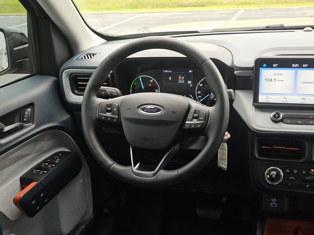 Used 2024 Ford Maverick XLT w/ XLT Luxury Package FWD image 13