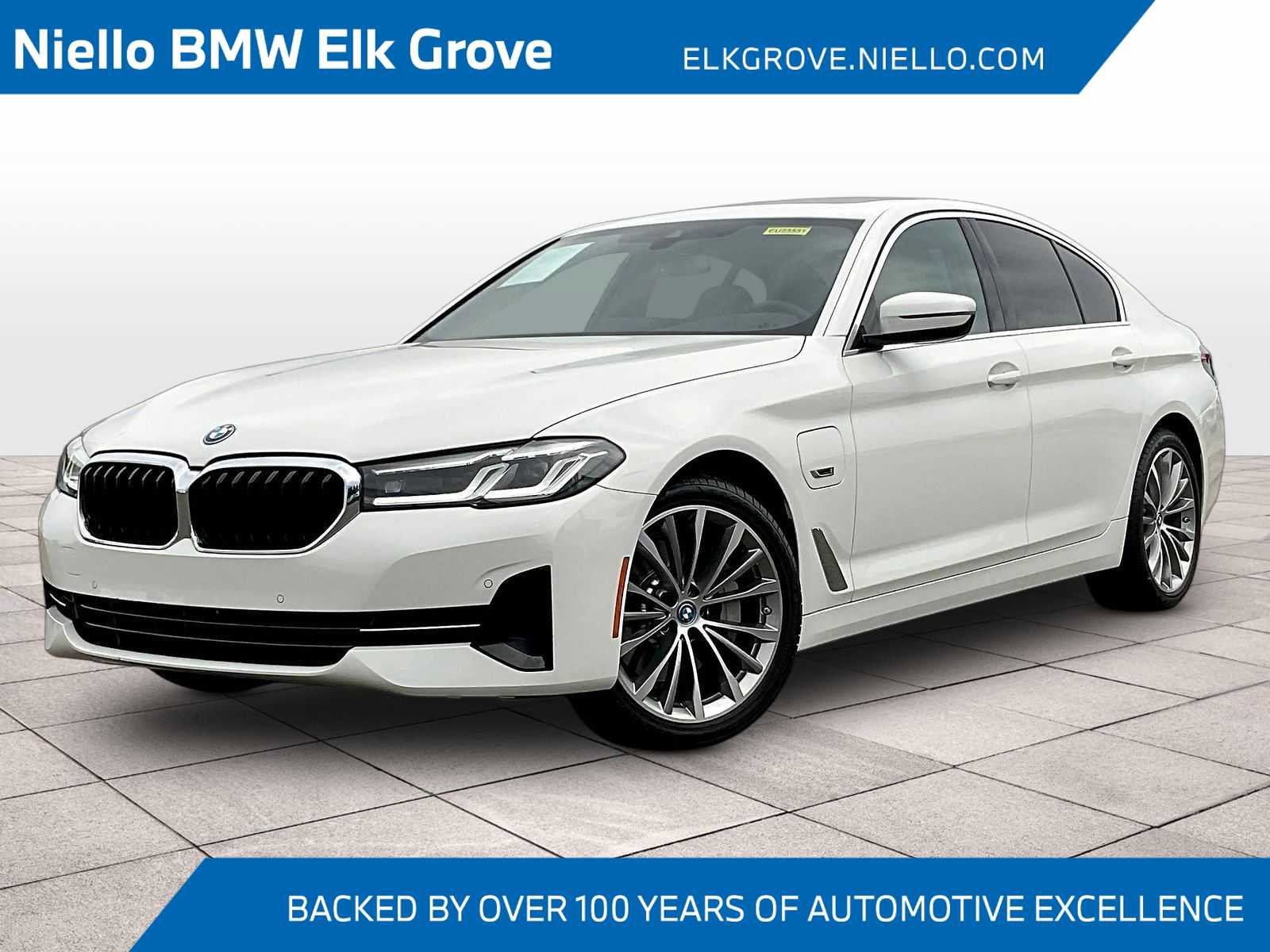 Used 2022 BMW 530e w/ Convenience Package