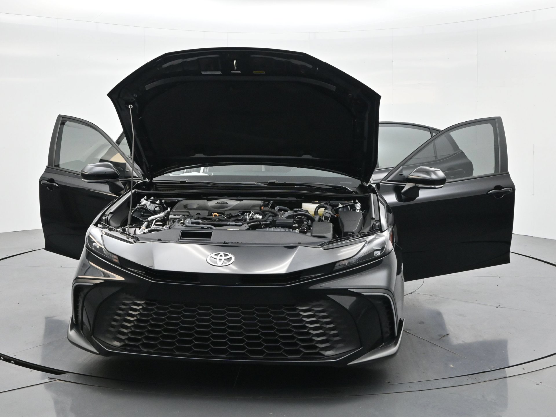Used 2025 Toyota Camry SE w/ Multimedia Upgrade Package FWD image 40