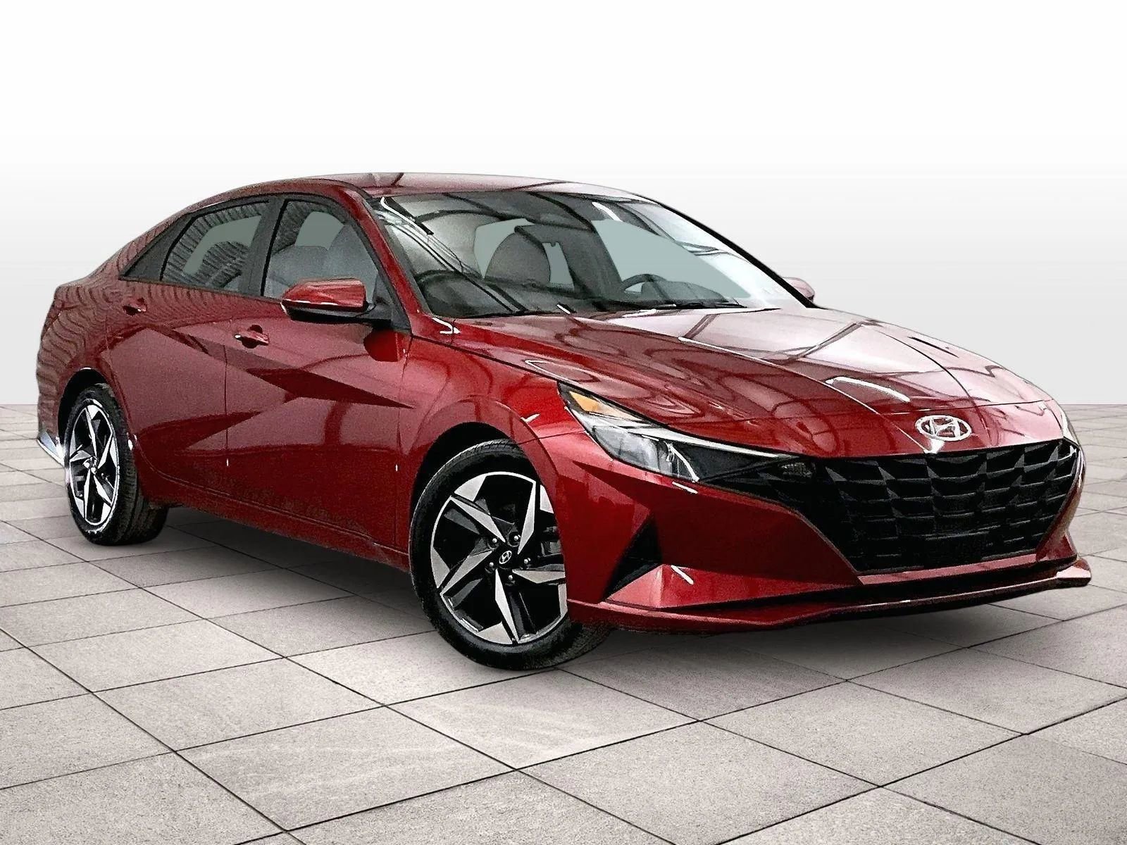 Used 2023 Hyundai Elantra SEL w/ Convenience Package image 2