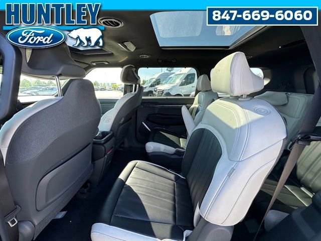 Used 2024 Kia EV9 GT-Line AWD/4WD image 19