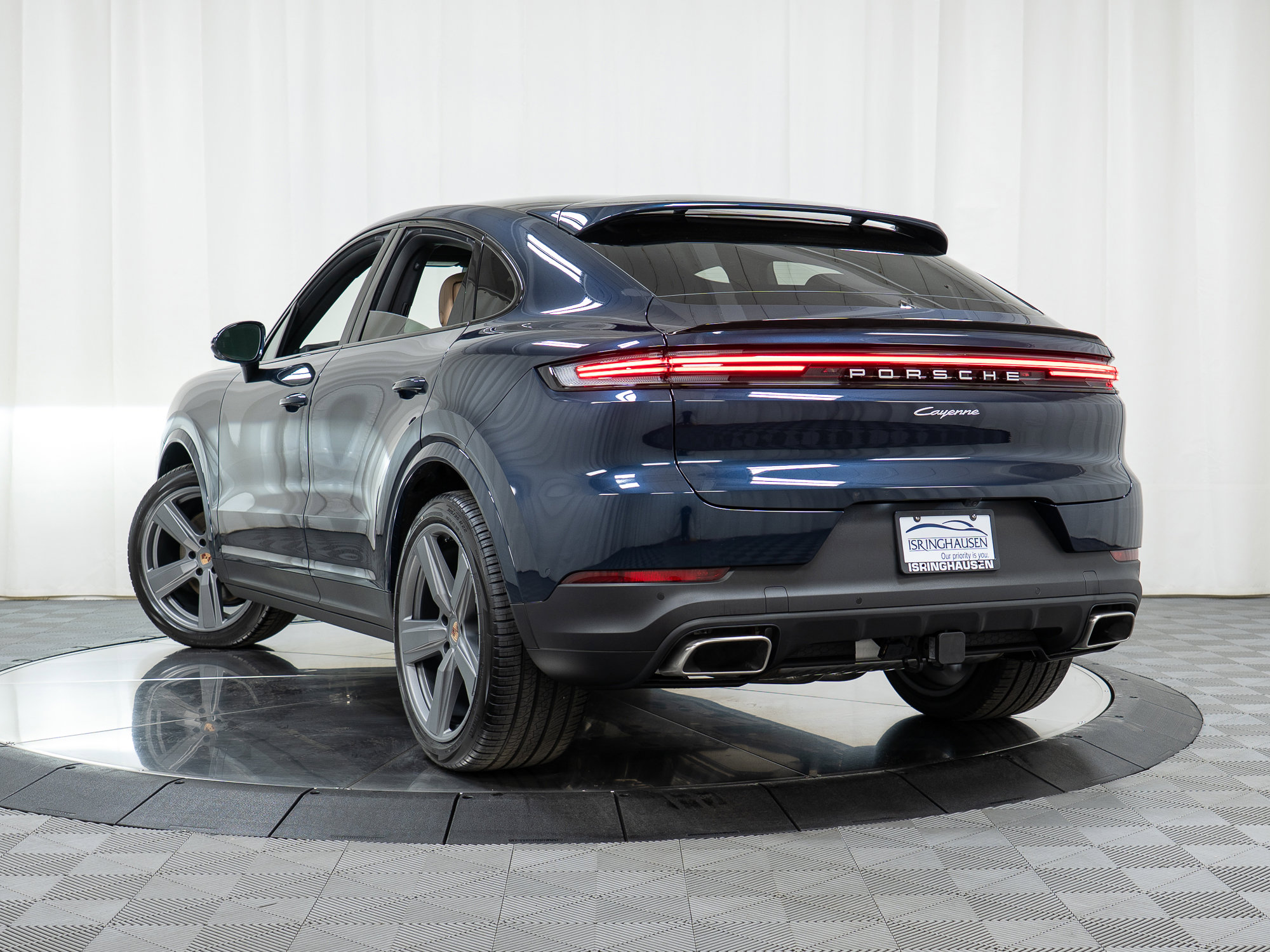 New 2026 Porsche Cayenne Coupe AWD/4WD image 34