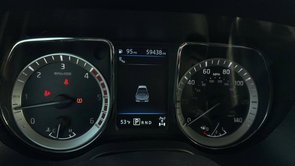 Used 2019 Nissan Titan Platinum Reserve w/ Platinum Utility Package image 10