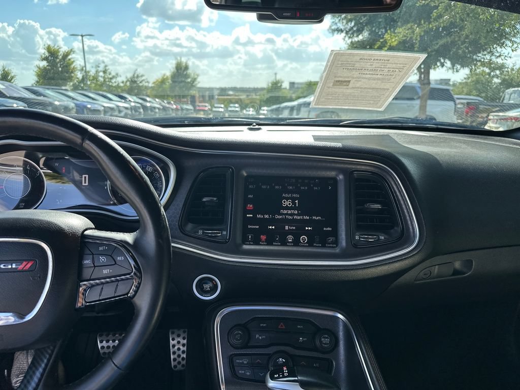 Used 2015 Dodge Challenger R/T Plus RWD image 28