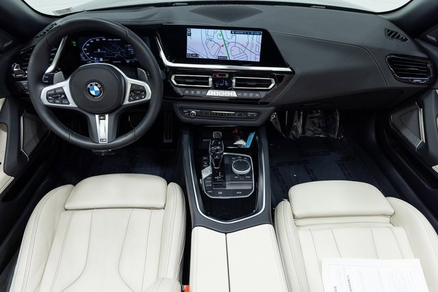Used 2024 BMW Z4 M40i w/ Premium Package image 20