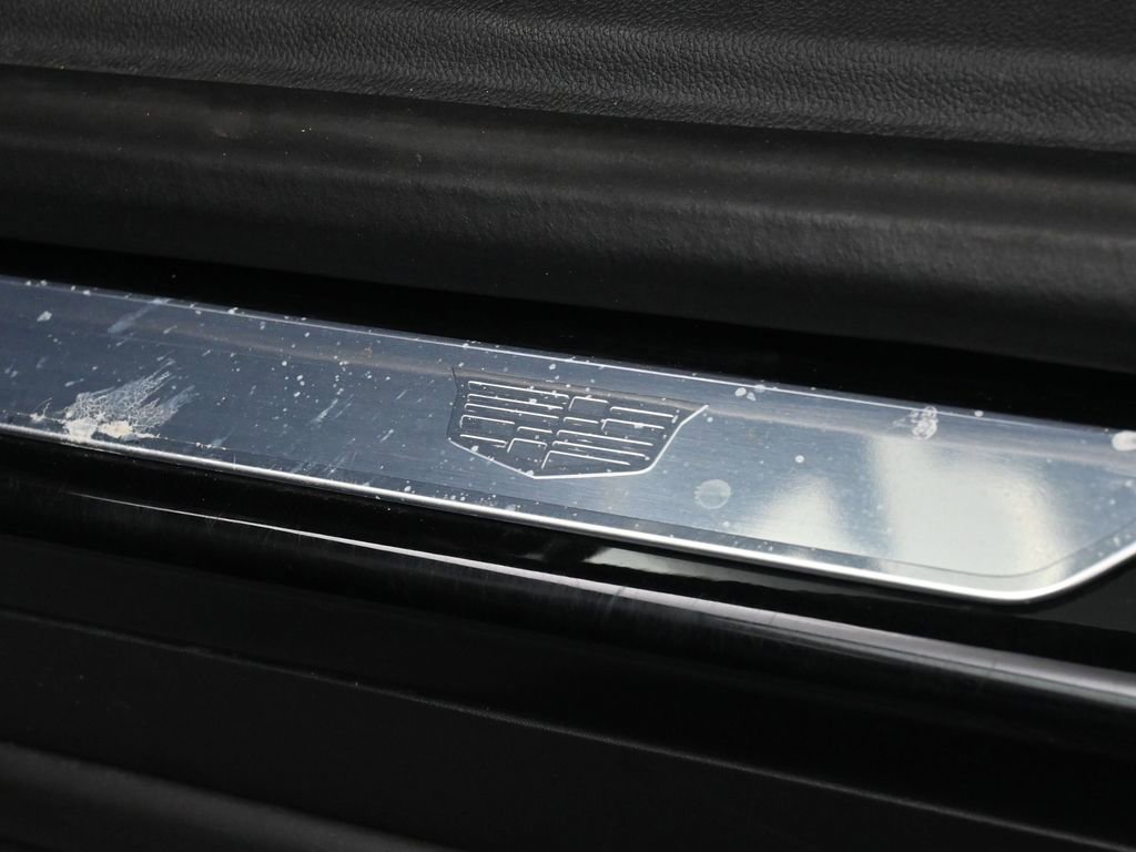 Used 2023 Cadillac XT4 Premium Luxury image 20