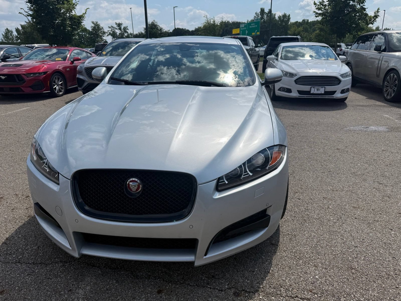 Used 2015 Jaguar XF Sport AWD/4WD image 2