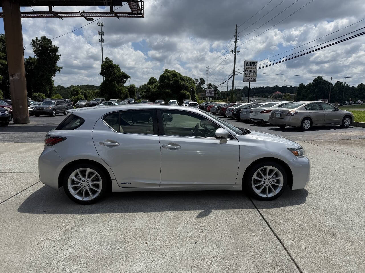 Used 2011 Lexus CT 200h Premium w/ Premium Audio Pkg FWD image 8