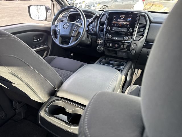 Certified 2024 Nissan Titan SV w/ SV Bronze Edition Package image 25
