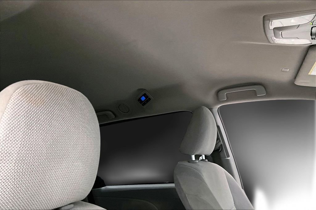 Used 2019 Toyota Sienna L image 27