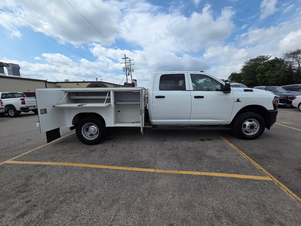 Used 2023 RAM 3500 Tradesman w/ Max Tow Package AWD/4WD image 9