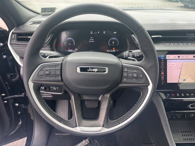 New 2026 Jeep Grand Cherokee Altitude AWD/4WD image 16