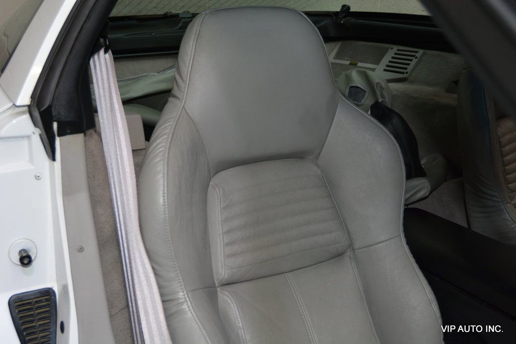 Used 1994 Chevrolet Corvette Coupe image 12