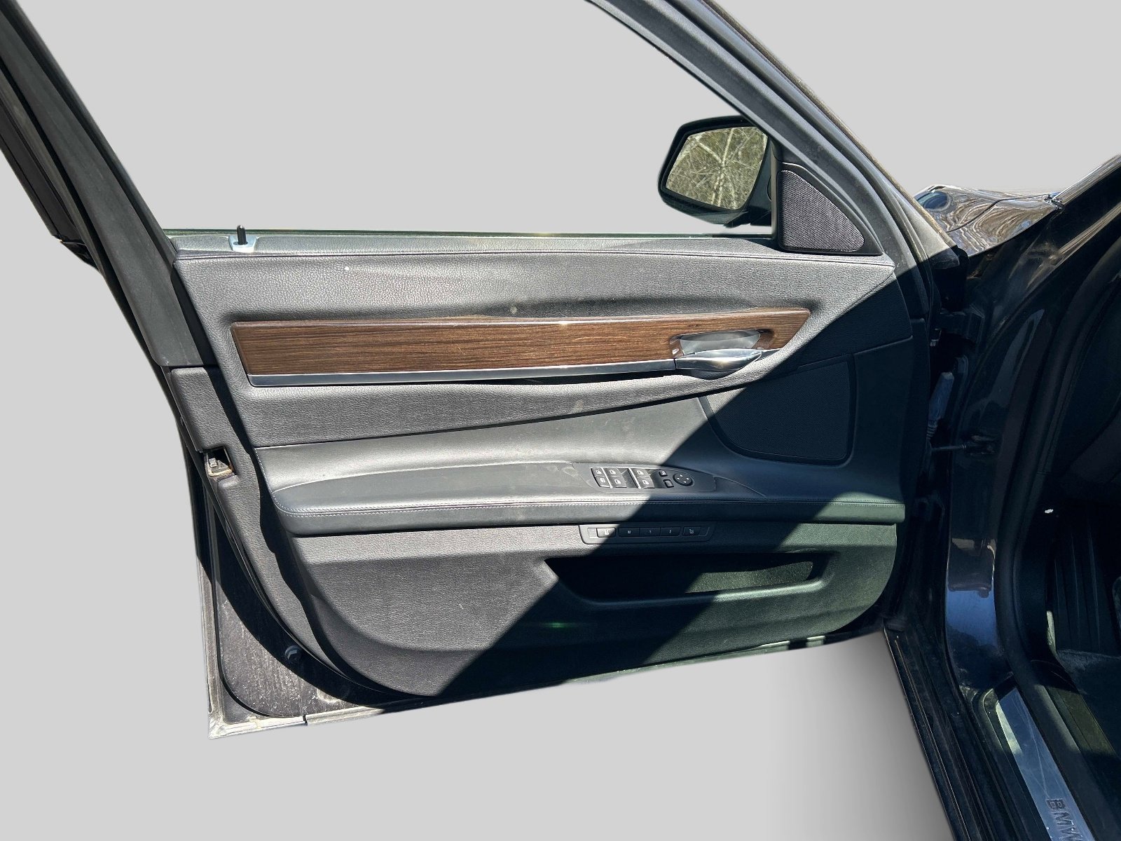 Used 2011 BMW 750i xDrive AWD/4WD image 19